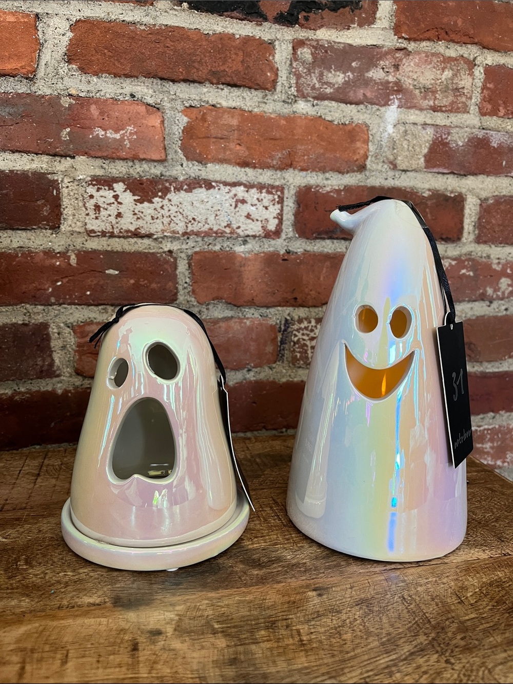 Iridescent Ceramic Ghost Lantern - White